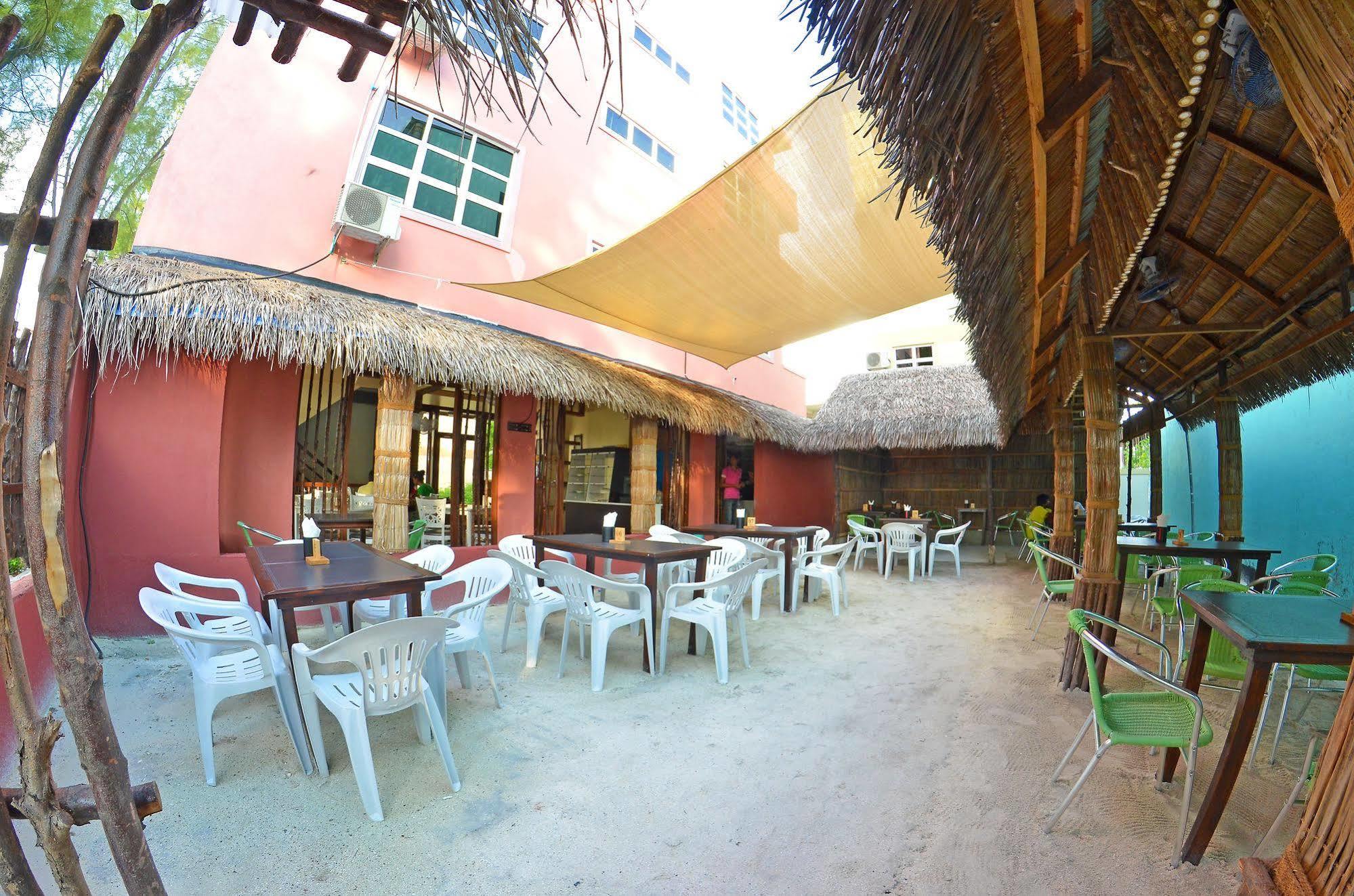 Dream Relax Hotel Hulhumale Exterior foto